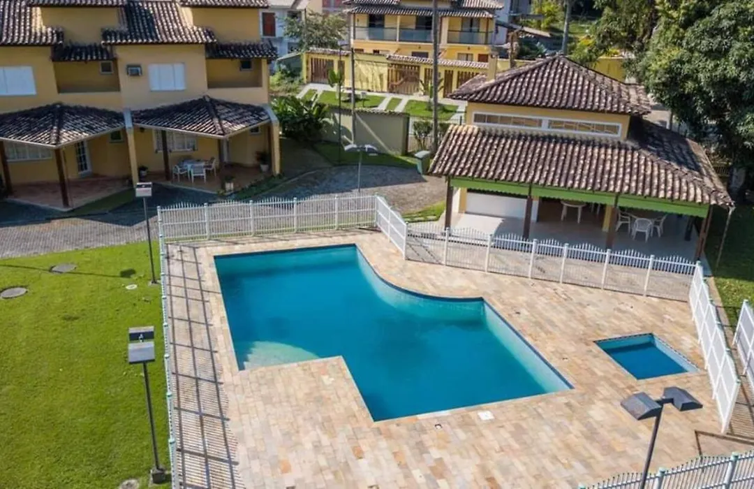 Casa em Paraty - RJ Cond. Fechado-1